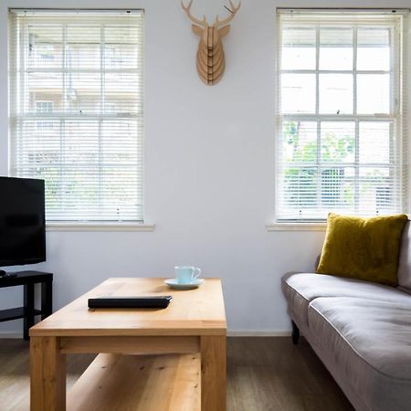 Modern Grassmarket Apartment Edinburgh Eksteriør bilde