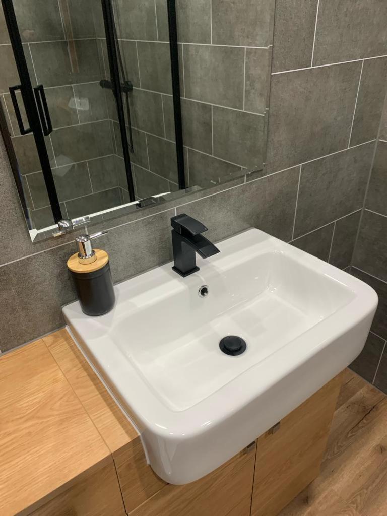 Modern Grassmarket Apartment Edinburgh Eksteriør bilde